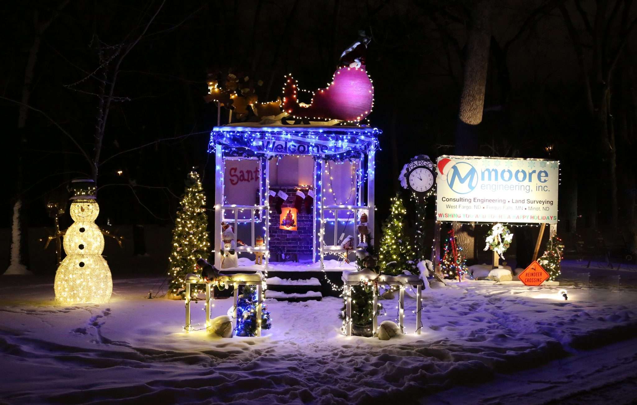 Moore celebrates second consecutive win of Fargo’s Xcel Energy Holiday