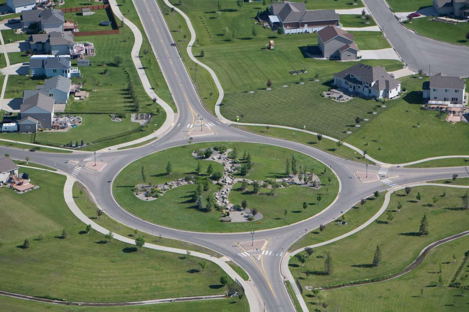 roundabout with 5 roundabouts